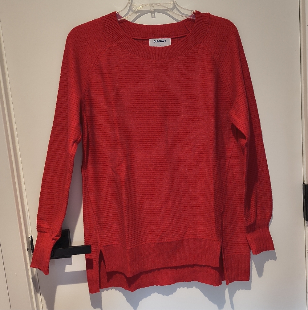 Old Navy Women's Vibrant Red Crew Neck Sweater